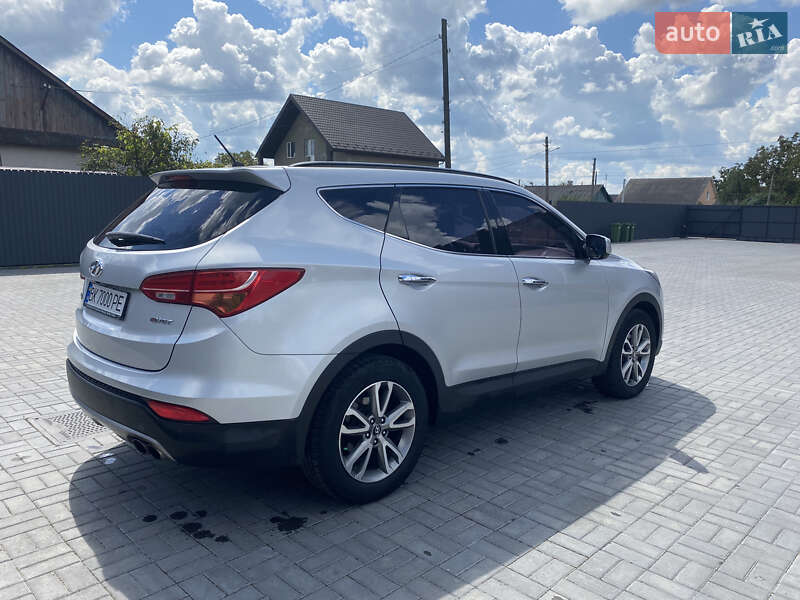 Внедорожник / Кроссовер Hyundai Santa FE 2013 в Костополе
