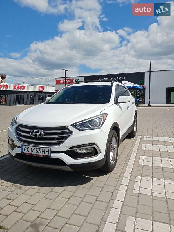 Внедорожник / Кроссовер Hyundai Santa FE 2016 в Луцке