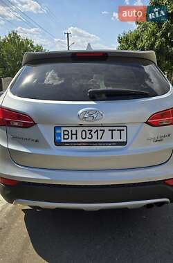 Внедорожник / Кроссовер Hyundai Santa FE 2013 в 