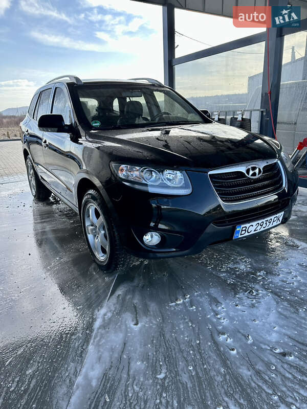 Позашляховик / Кросовер Hyundai Santa FE 2011 в Львові