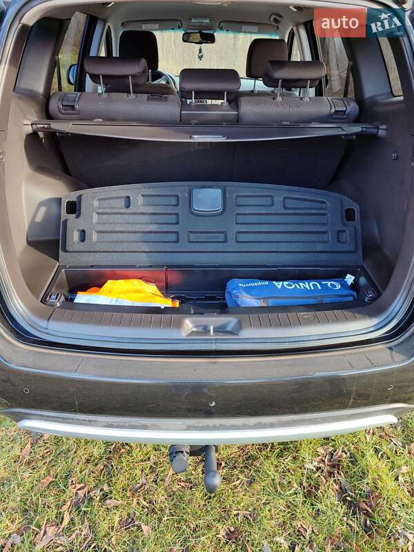 Позашляховик / Кросовер Hyundai Santa FE 2011 в Кельменцях