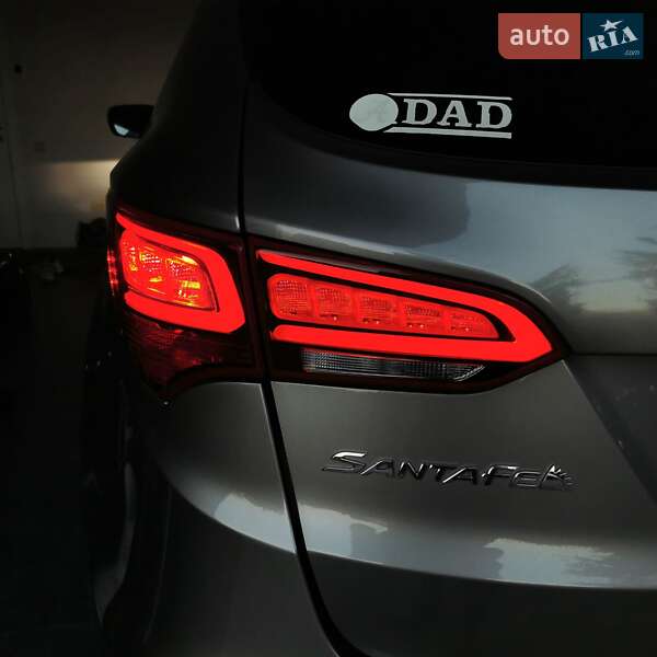 Внедорожник / Кроссовер Hyundai Santa FE 2017 в Киеве