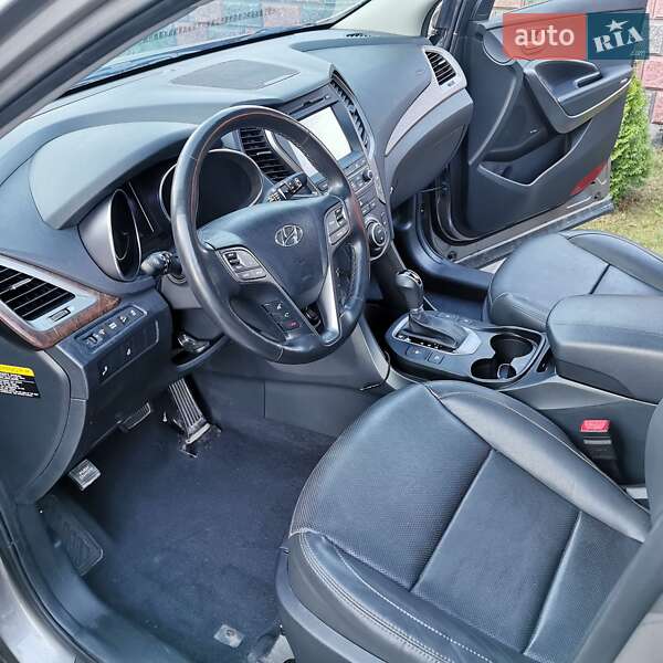 Внедорожник / Кроссовер Hyundai Santa FE 2017 в Киеве
