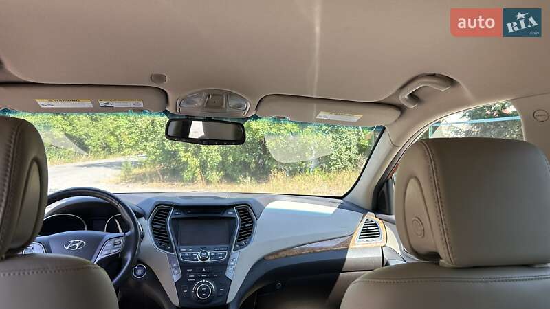 Внедорожник / Кроссовер Hyundai Santa FE 2014 в Хороле