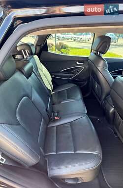 Внедорожник / Кроссовер Hyundai Santa FE 2013 в 