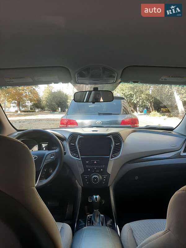 Позашляховик / Кросовер Hyundai Santa FE 2016 в Харкові