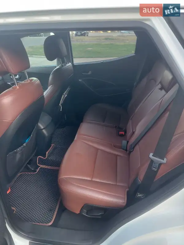 Hyundai Santa FE