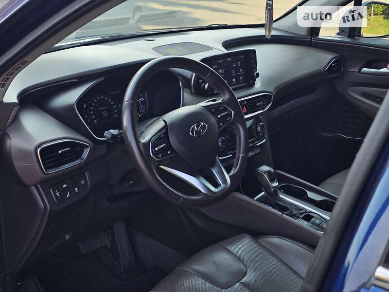 Внедорожник / Кроссовер Hyundai Santa FE 2020 в Тернополе