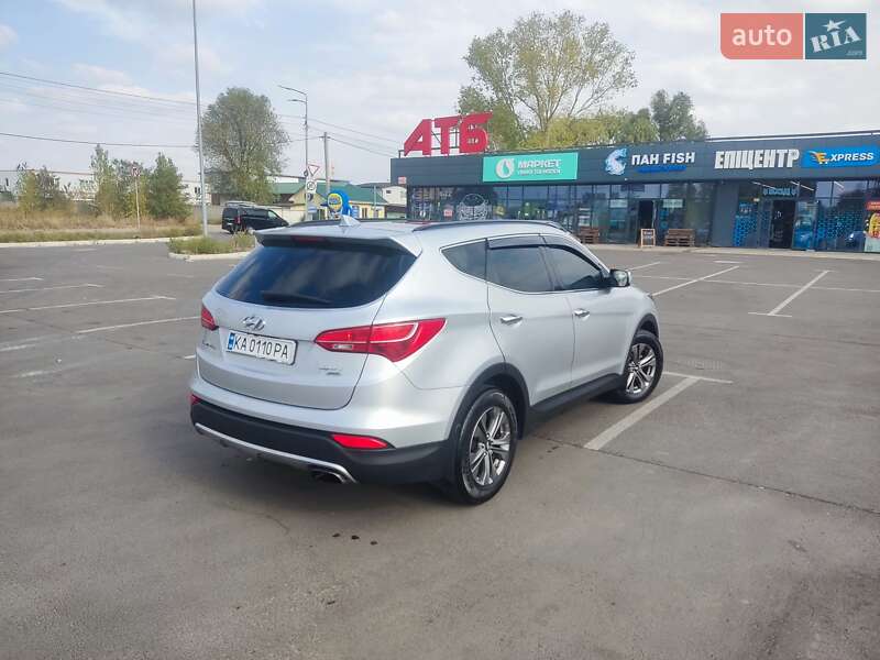 Внедорожник / Кроссовер Hyundai Santa FE 2015 в Киеве