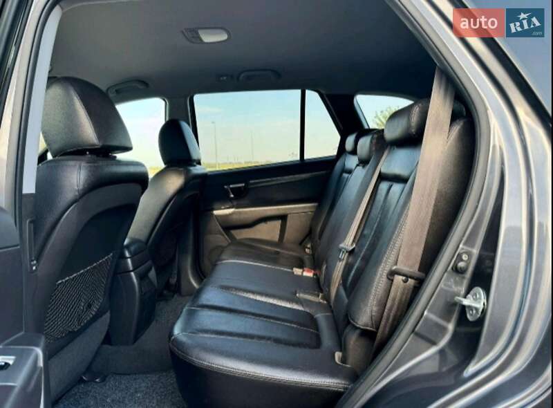 Внедорожник / Кроссовер Hyundai Santa FE 2010 в Славском