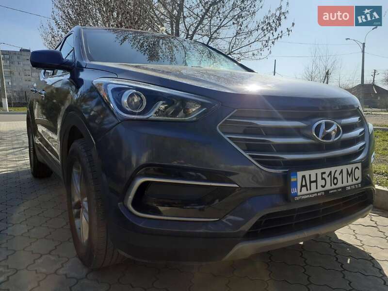 Внедорожник / Кроссовер Hyundai Santa FE 2017 в Киеве