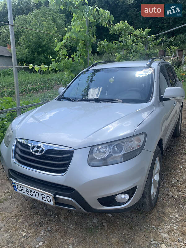 Позашляховик / Кросовер Hyundai Santa FE 2012 в Чернівцях