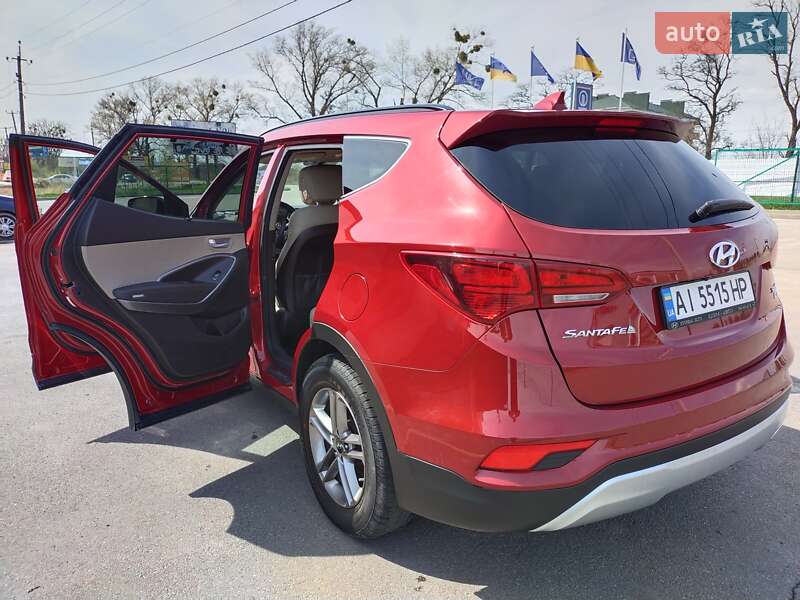 Внедорожник / Кроссовер Hyundai Santa FE 2016 в Бобрике