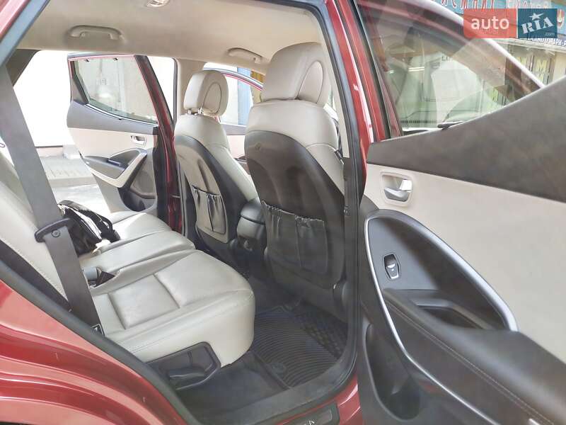 Внедорожник / Кроссовер Hyundai Santa FE 2016 в Бобрике