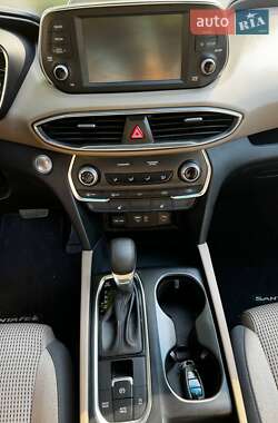 Внедорожник / Кроссовер Hyundai Santa FE 2019 в Днепре