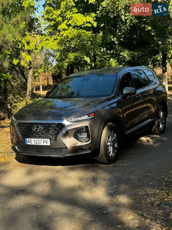 Внедорожник / Кроссовер Hyundai Santa FE 2019 в Днепре