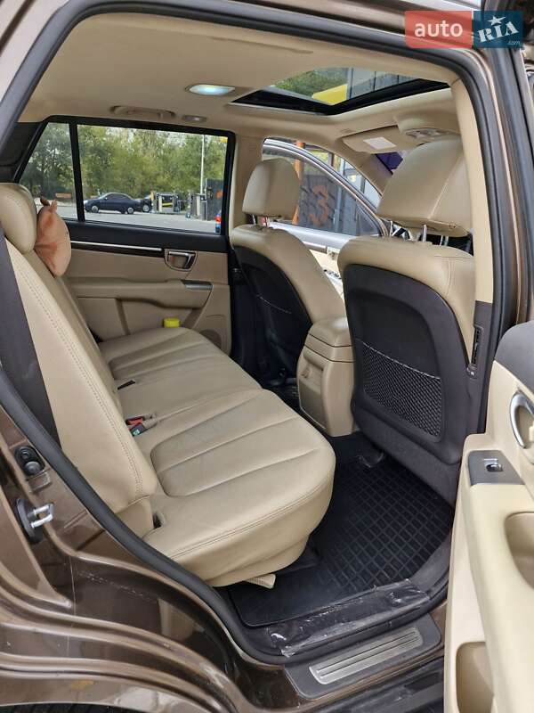 Позашляховик / Кросовер Hyundai Santa FE 2011 в Кам'янському