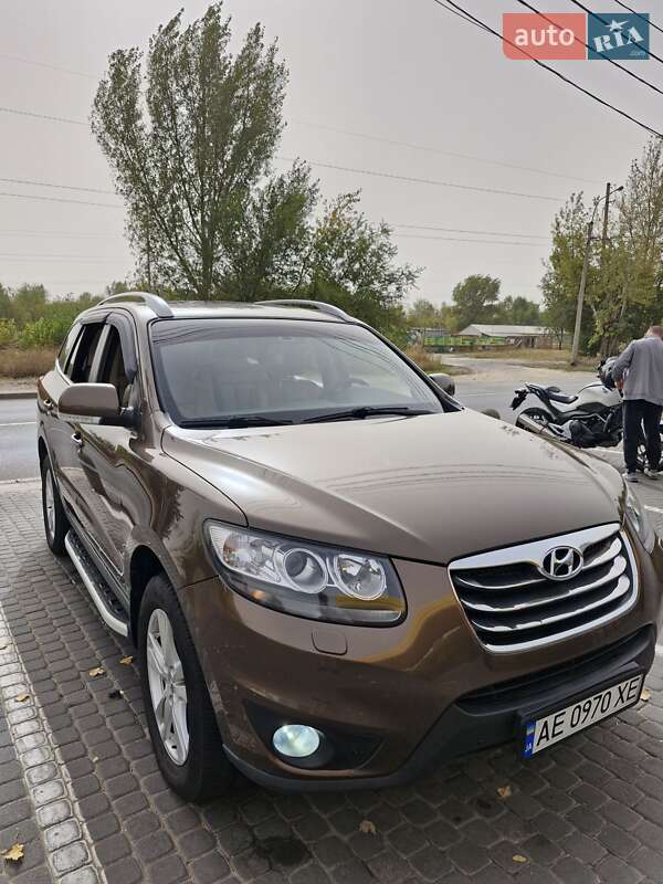 Позашляховик / Кросовер Hyundai Santa FE 2011 в Кам'янському
