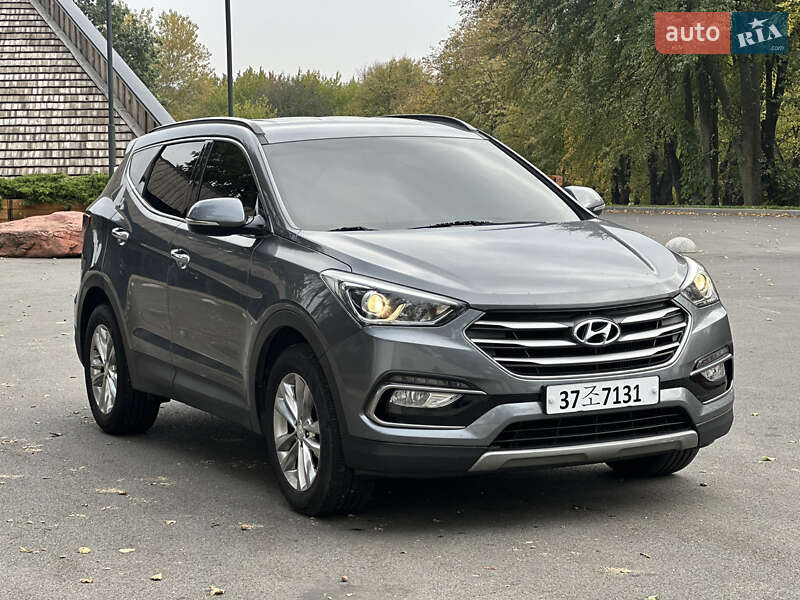 Позашляховик / Кросовер Hyundai Santa FE 2015 в Києві