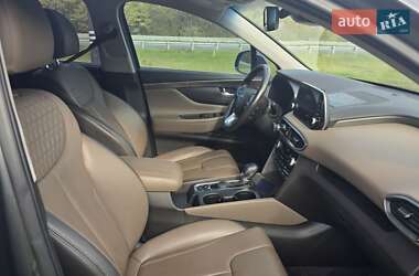 Внедорожник / Кроссовер Hyundai Santa FE 2018 в 
