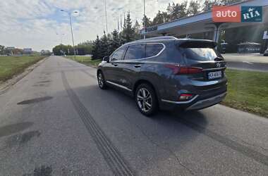 Внедорожник / Кроссовер Hyundai Santa FE 2018 в 