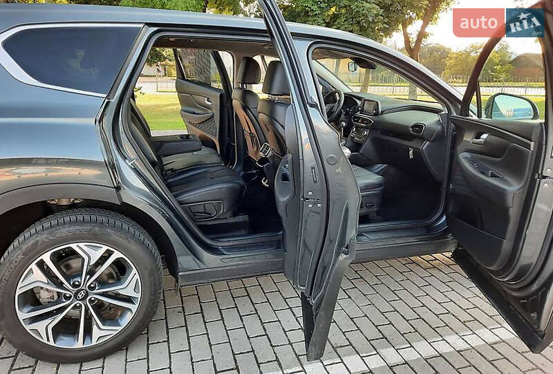 Внедорожник / Кроссовер Hyundai Santa FE 2020 в Ивано-Франковске
