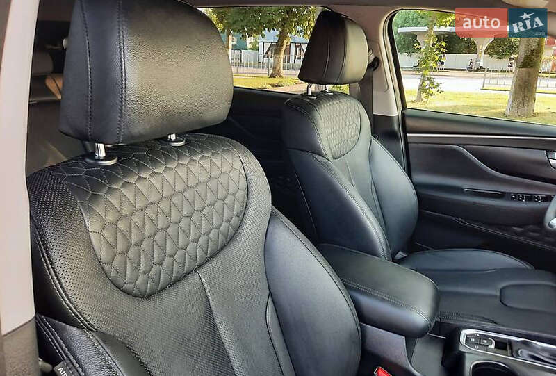 Внедорожник / Кроссовер Hyundai Santa FE 2020 в Ивано-Франковске