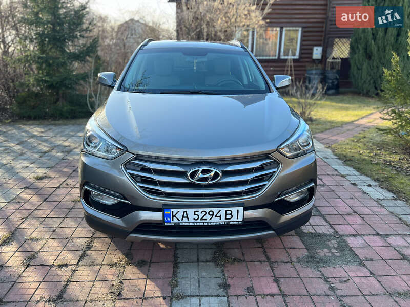 Внедорожник / Кроссовер Hyundai Santa FE 2017 в Борисполе