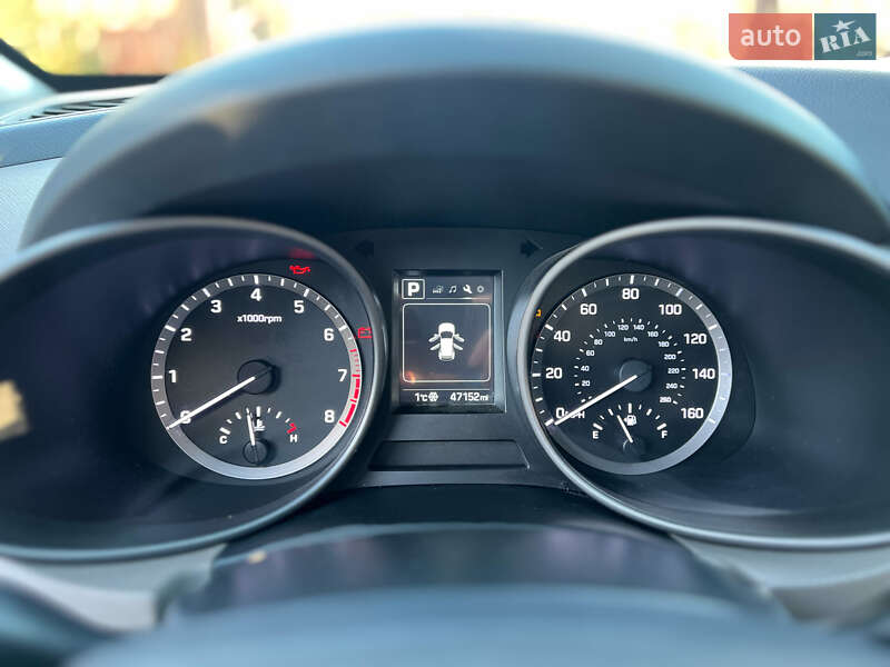 Внедорожник / Кроссовер Hyundai Santa FE 2017 в Борисполе