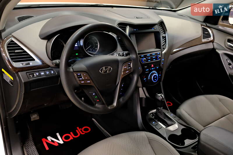Внедорожник / Кроссовер Hyundai Santa FE 2019 в Одессе
