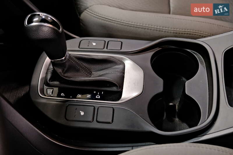 Внедорожник / Кроссовер Hyundai Santa FE 2019 в Одессе