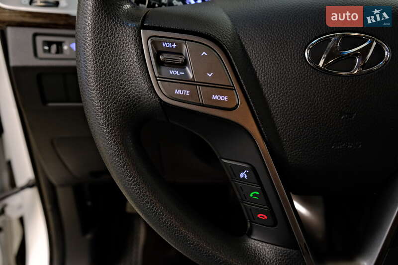 Внедорожник / Кроссовер Hyundai Santa FE 2019 в Одессе