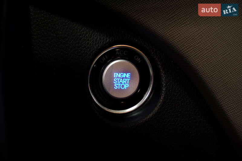 Внедорожник / Кроссовер Hyundai Santa FE 2019 в Одессе