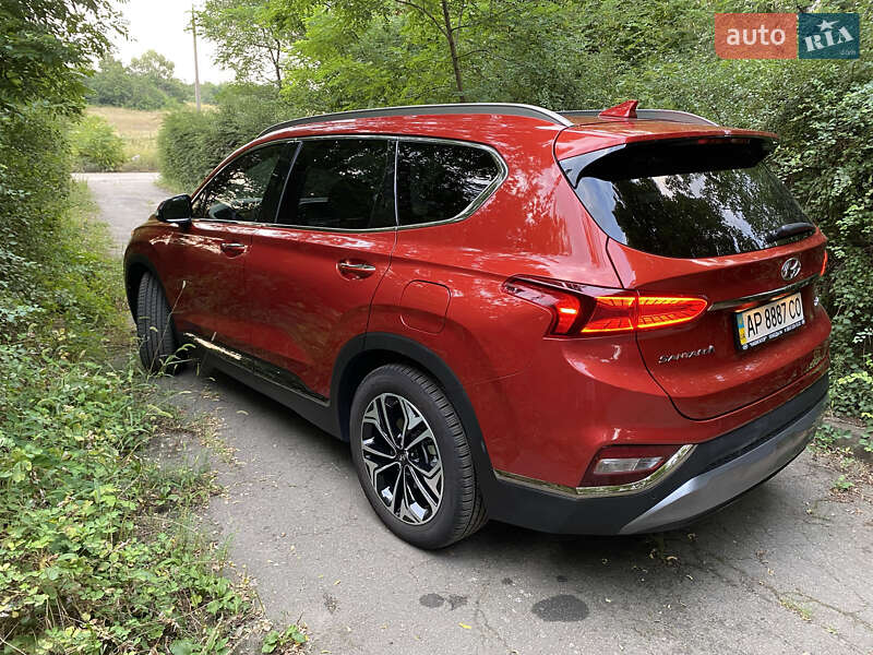 Позашляховик / Кросовер Hyundai Santa FE 2019 в Дніпрі