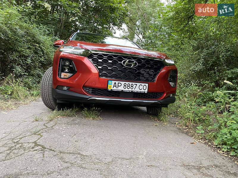 Позашляховик / Кросовер Hyundai Santa FE 2019 в Дніпрі