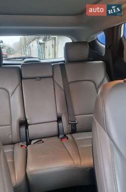 Внедорожник / Кроссовер Hyundai Santa FE 2015 в 