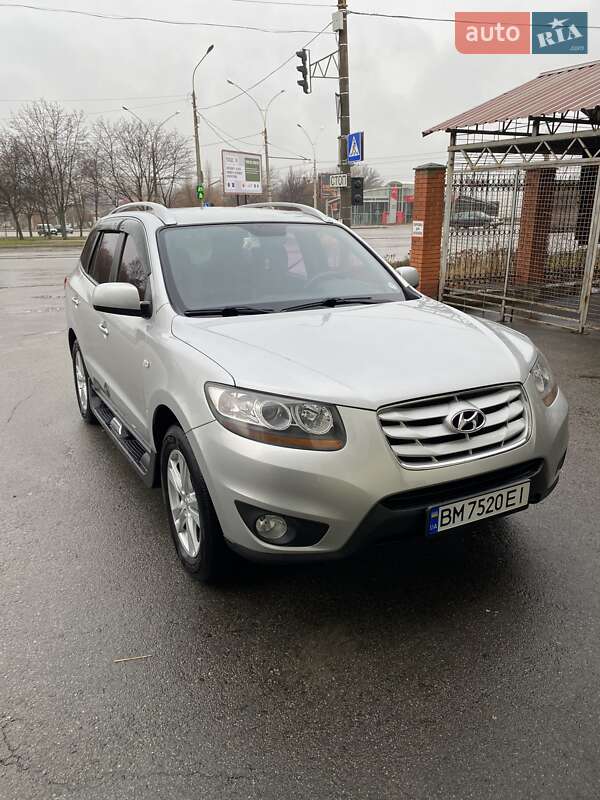 Внедорожник / Кроссовер Hyundai Santa FE 2010 в Сумах