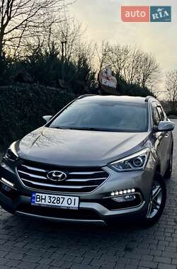 Позашляховик / Кросовер Hyundai Santa FE 2016 в Одесі