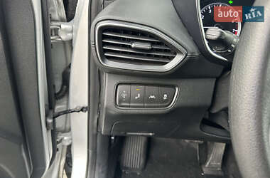 Внедорожник / Кроссовер Hyundai Santa FE 2019 в 