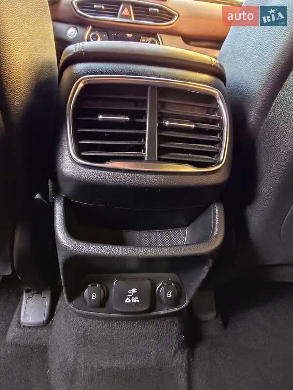 Внедорожник / Кроссовер Hyundai Santa FE 2018 в Житомире