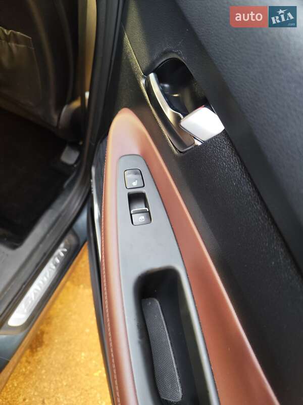 Внедорожник / Кроссовер Hyundai Santa FE 2018 в Житомире