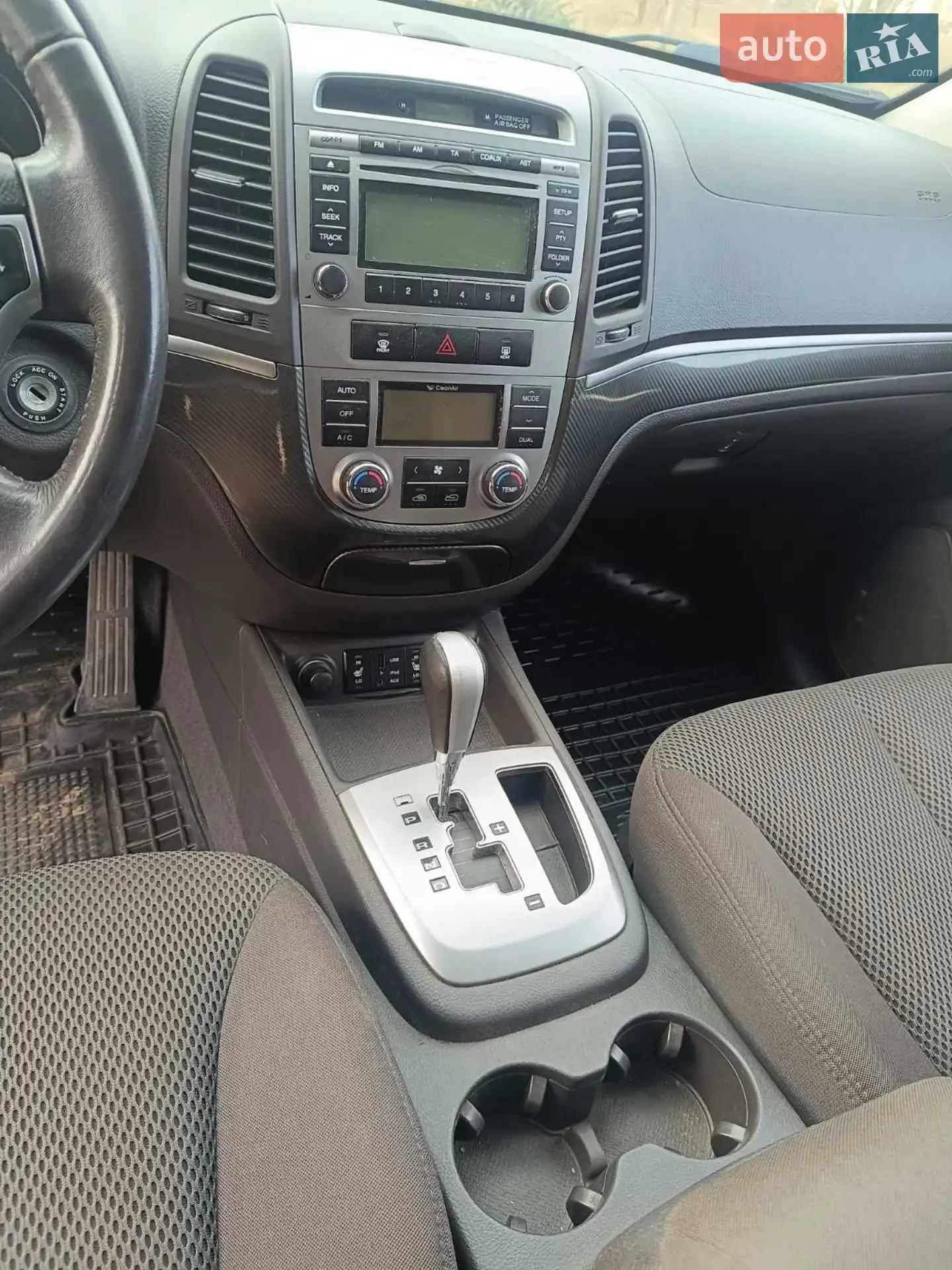 2010 Hyundai Santa Fe - мініатюра 9