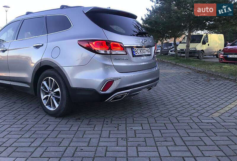Позашляховик / Кросовер Hyundai Santa FE 2016 в Львові