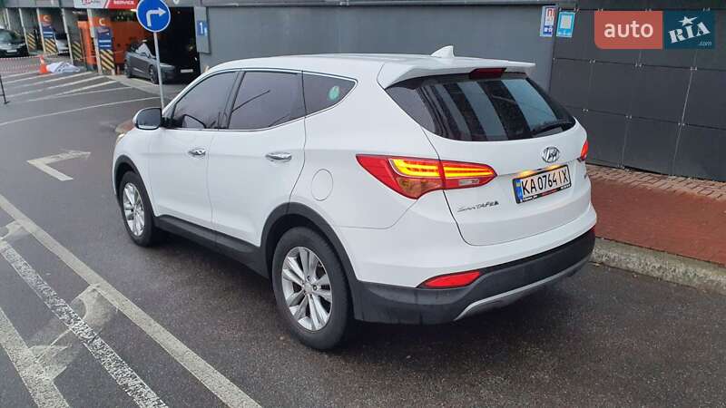 Позашляховик / Кросовер Hyundai Santa FE 2015 в Києві