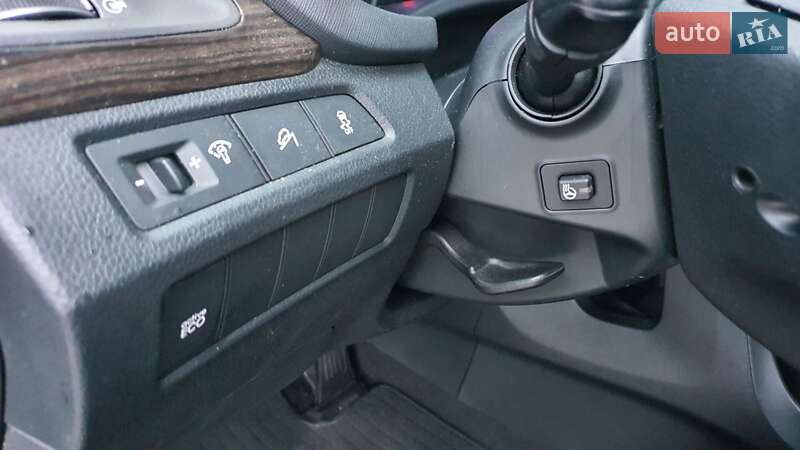 Позашляховик / Кросовер Hyundai Santa FE 2015 в Києві