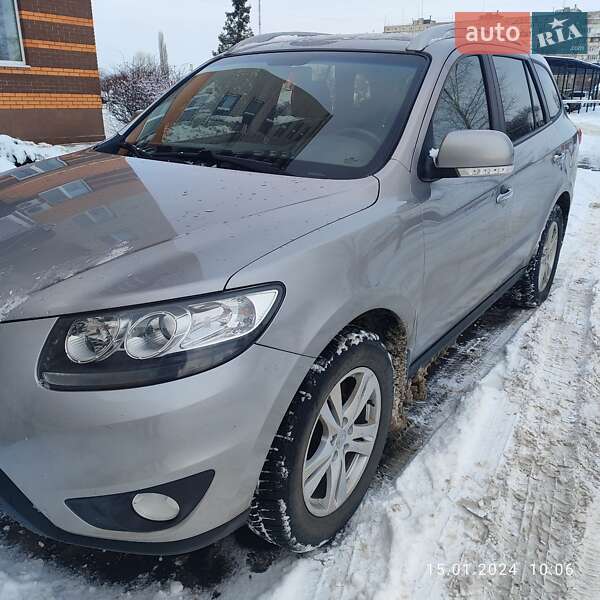 Внедорожник / Кроссовер Hyundai Santa FE 2010 в Кременчуге