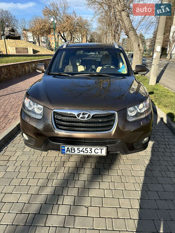 Внедорожник / Кроссовер Hyundai Santa FE 2011 в Могилев-Подольске