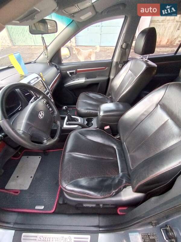 Внедорожник / Кроссовер Hyundai Santa FE 2006 в Ровно