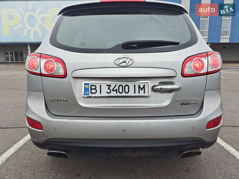 Внедорожник / Кроссовер Hyundai Santa FE 2010 в Кременчуге