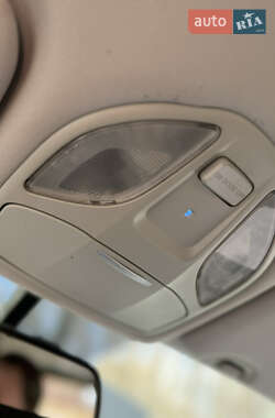 Внедорожник / Кроссовер Hyundai Santa FE 2013 в 